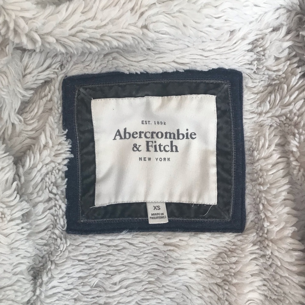 A&F Jacket - Picture 3 of 4